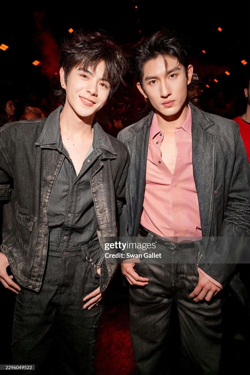 TuTuTu67939's tweet photo. KHOE VỘI
HUNG THẦN GETTY À
NỐ NỒ NÔ. PHẢI LÀ TRẠM TỈ

#DieselXAylio
#Aylio
#AylioMFWSS27 https://t.co/aUgTpNNOHL