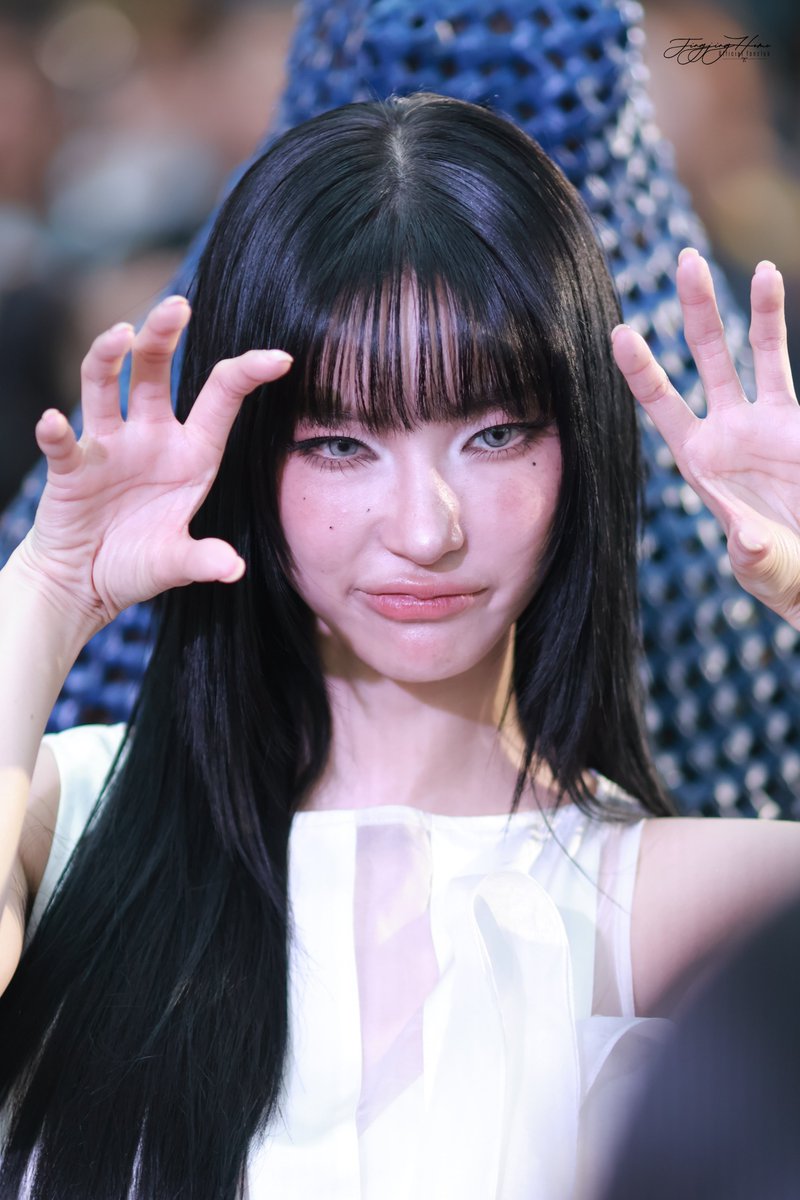 JingJingYuHome tweet picture