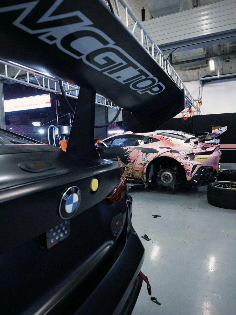 zyiranindofans's tweet photo. Keren se-mobil mobilnya🤟🏎️🏁
#ZhouYiran #周翊�� https://t.co/mZ3xMVKMjc