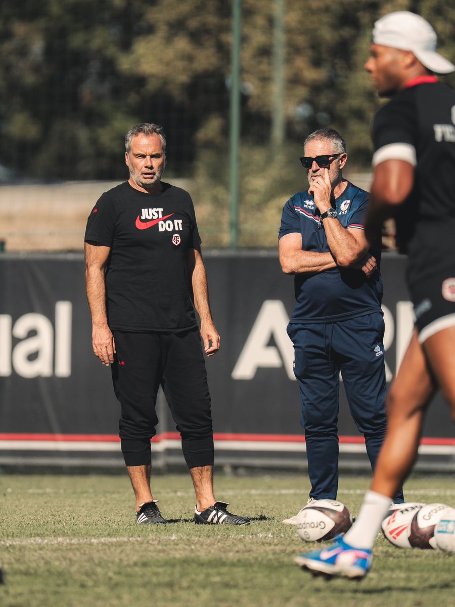 StadeToulousain's tweet photo. Échanges et partage avec l’Équipe de France de rugby à XIII 🇫🇷

Bonne Coupe du monde 🤝 https://t.co/QEEMoDPfbF