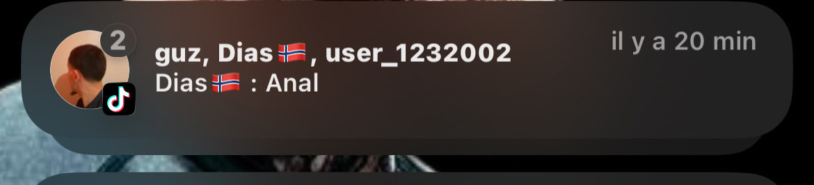 444_222F's tweet photo. voilà mes notifs 🤣 ma femme n’aura jamais mon téléphone 🤣🤣 https://t.co/EaAY5Drm0T