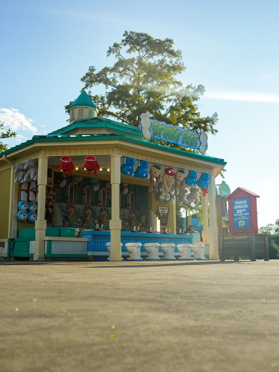 KingsIslandPR's tweet photo. Ready, set, GAME ON! 🎮 

Grab your family and head to Turbo Blast, Whack-A-Mole, or Stinky Feet for our $20 Family Deal! Compete together, crown a champion, and take home a prize during your next visit. 

Look for the Family Deal signs outside each game. Who's claiming victory in your family? 🏆