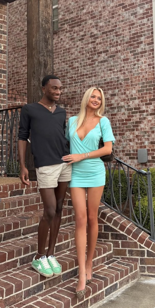 barstulsack's tweet photo. Your best friend has a shot with THE Mary Kate Cornett… but this is the two man. Are you taking the bullet for your boy? https://t.co/2I9WNQt19Q