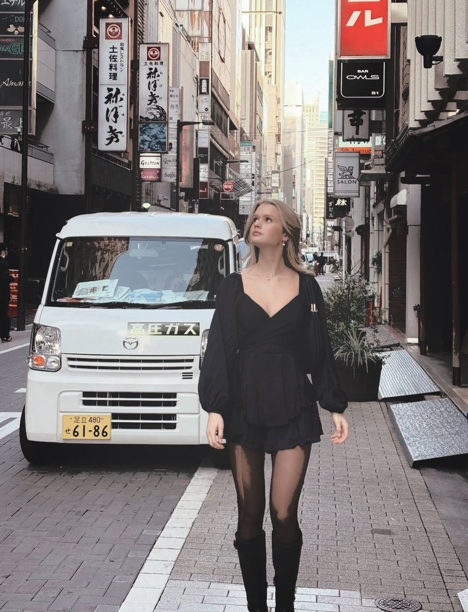 devotedtoyov's tweet photo. ⠀ᅠ⠀
                       :¨ ·.· ¨:
                        `· .  𝓖race 𝓘vers

                     ────୨ৎ────

         A little 𝑎𝑤𝑘𝑤𝑎𝑟𝑑, a little 𝑠𝑎𝑟𝑐𝑎𝑠𝑡𝑖𝑐, 
         and a 𝒍𝒐𝒕 𝒉𝒂𝒓𝒅𝒆𝒓 to 𝒇𝒐𝒓𝒈𝒆𝒕 than 
         𝑦𝑜𝑢 think. https://t.co/3vaYnk5KOA
