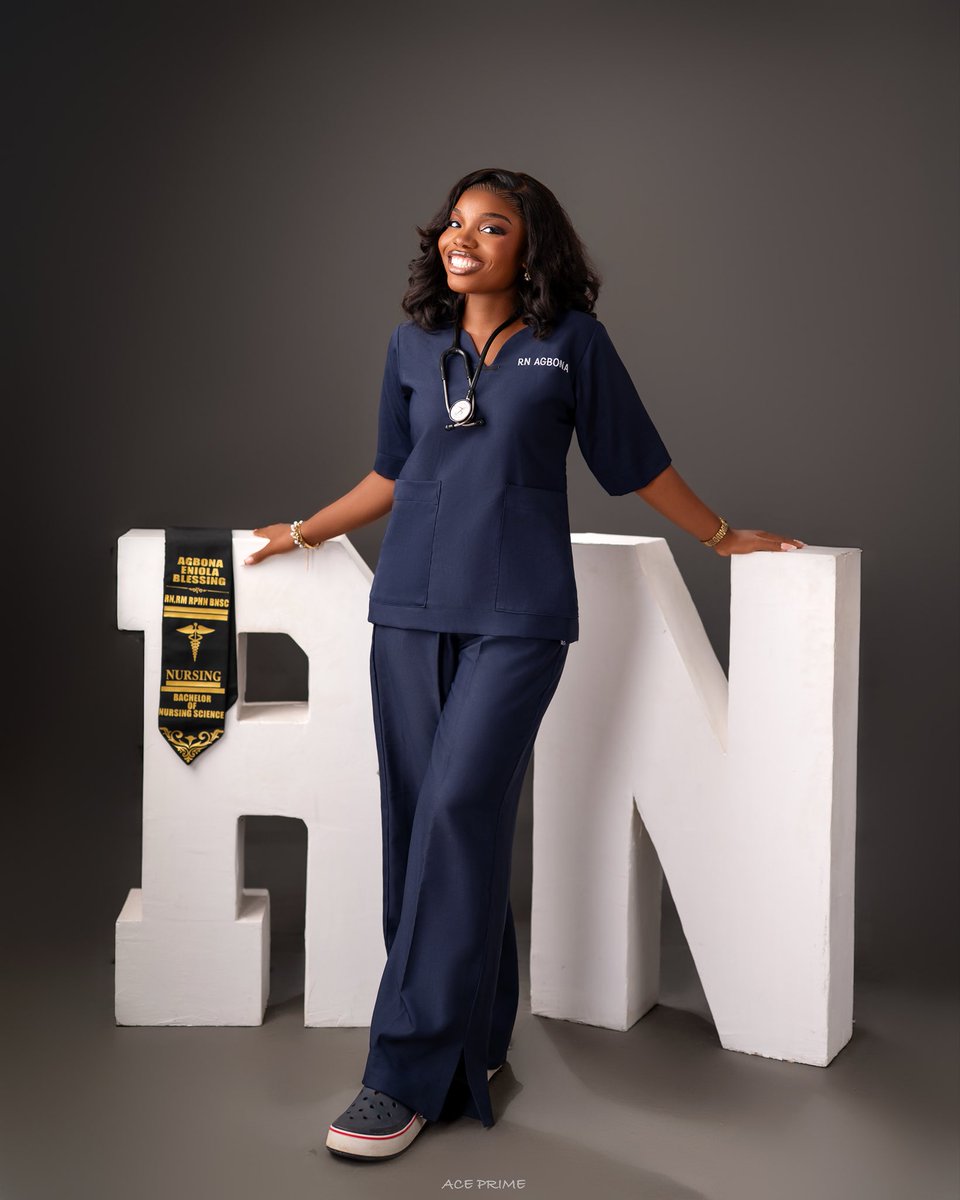 bruhhidkb's tweet photo. Forever proud of myself 🩷⚕️ https://t.co/BpndrGxW2d