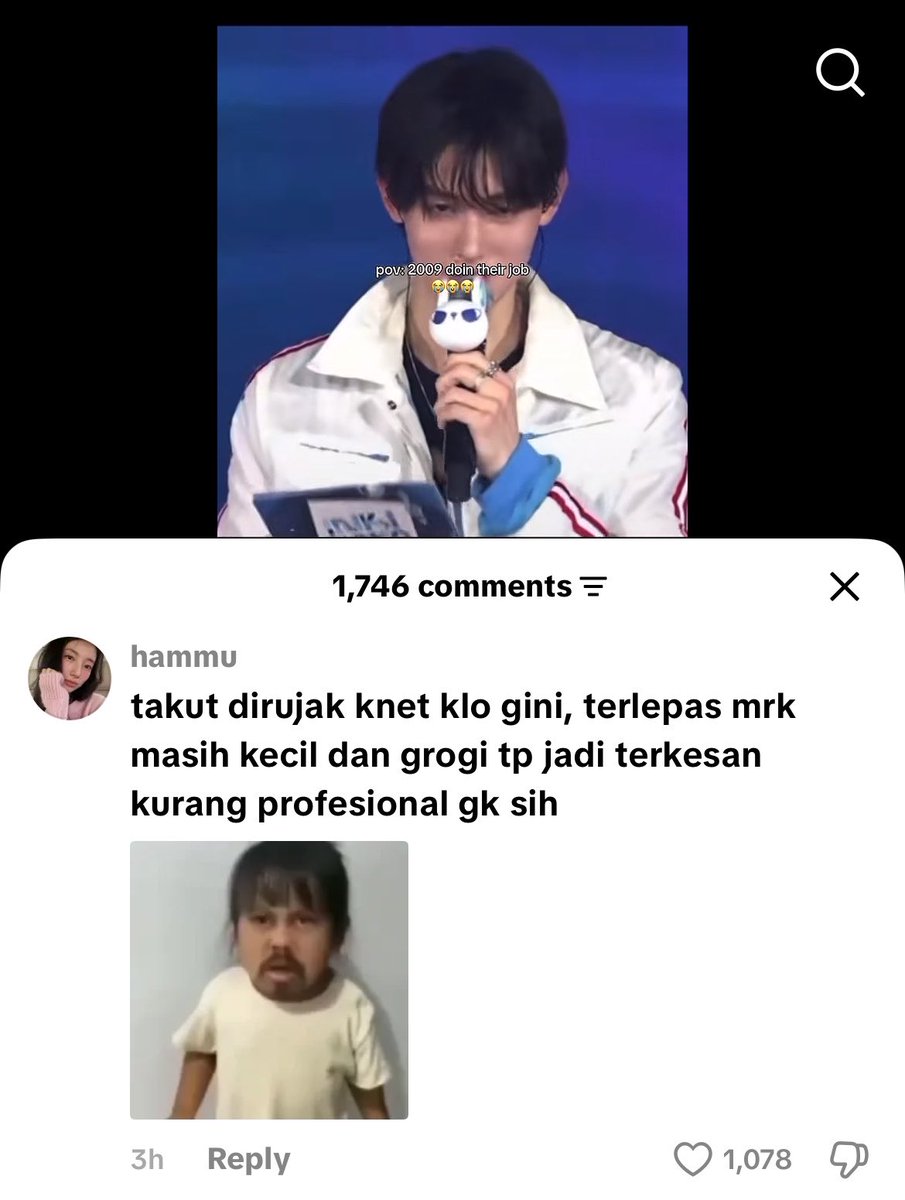 keonttiny's tweet photo. sumpah, call me baperan or whatsoever, but this kind of joke is not funny at all. 

the video showed seonghyeon stumbling over his words and keonho accidentally dropping his MC script and the comment section went like this ☹️💔 https://t.co/sqKZZGqqor