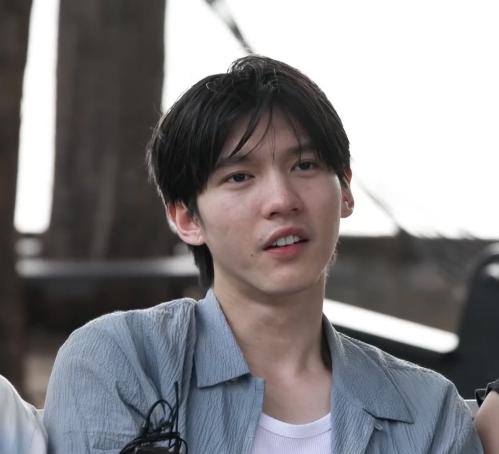 mmorsor's tweet photo. อู๋ตอนไฮซีซั่นทำไมหล่อหยั่งงี้ ! ไอเลิฟหน้าสด ผมไม่เซต  ㅠㅠ ㅠㅠ ㅠㅠ ถูกสเปกเชร้ดโด้วเลยอะ🥺 https://t.co/P89IyRGVt3
