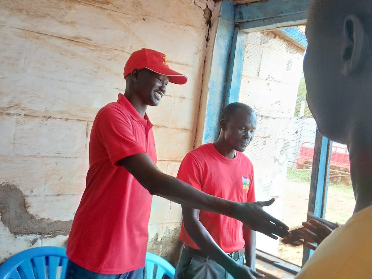 MckweiAchol's tweet photo. Today, I graced the swearing-in ceremony of the SPLM Youth League leadership of Bor Municipal Council. I encouraged the new team to take the SPLM’s vision, mission, and objectives to the grassroots and to uphold unity within the structures as the country prepares for elections. https://t.co/g31DxfrsjZ