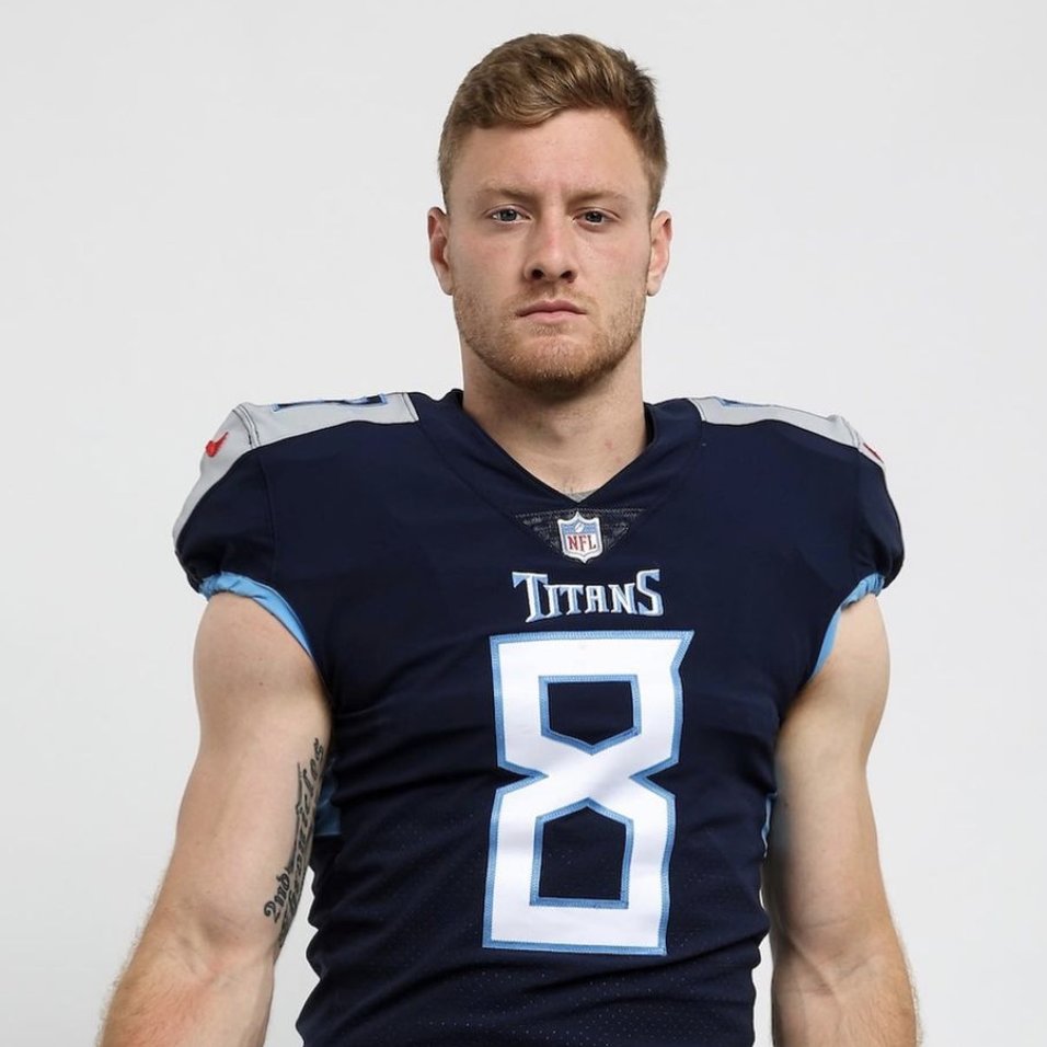 NYJetsTFMedia's tweet photo. BREAKING: The #Jets are signing former 33rd overall pick &amp; former Titans QB Will Levis to the practice squad, per @TomPelissero

He will replace Bailey Zappe, who is being released

Thoughts❓ https://t.co/lDeykTXtid