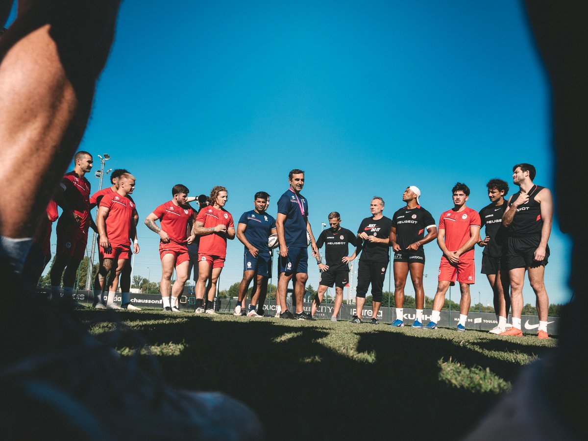 TOXIII's tweet photo. 🔴⚫️ @StadeToulousain🤝 @FFRXIII 🇫🇷 

#TOgether https://t.co/ISjBf4BDZ7