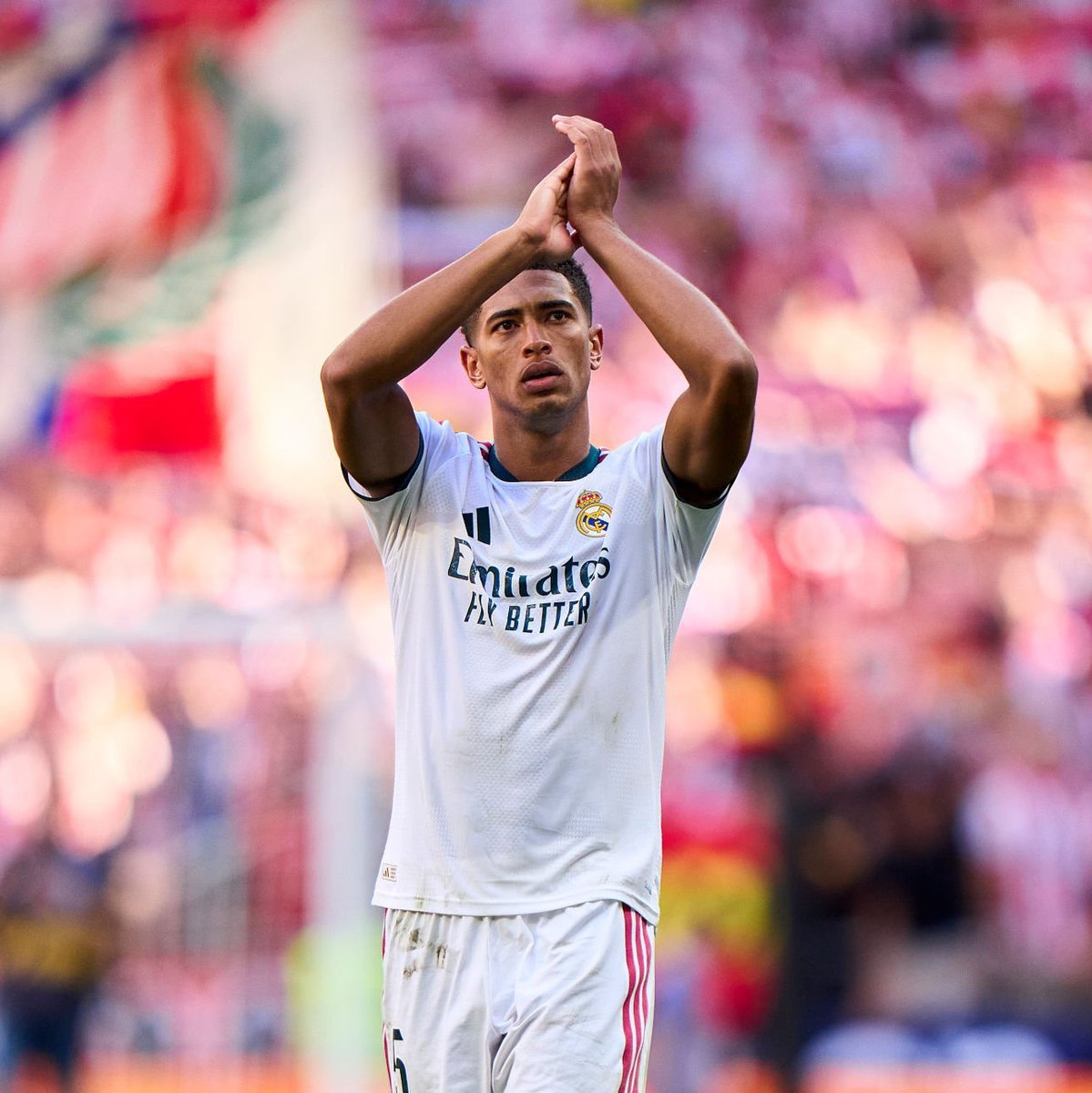 MadridPlusAR's tweet photo. 🚨 مصادر داخل ريال مدريد تُشيد كثيراً بجود بيلنجهام وإبراهيما كوناتي تحديداً، باعتبارهما لاعبين يتمتعان بانضباط عالٍ واجتهاد كبير، ويتبعان نمط حياة صحي، ويسعيان دائماً إلى التطور. @Rodra10_97 https://t.co/ZuXvrkeNeY