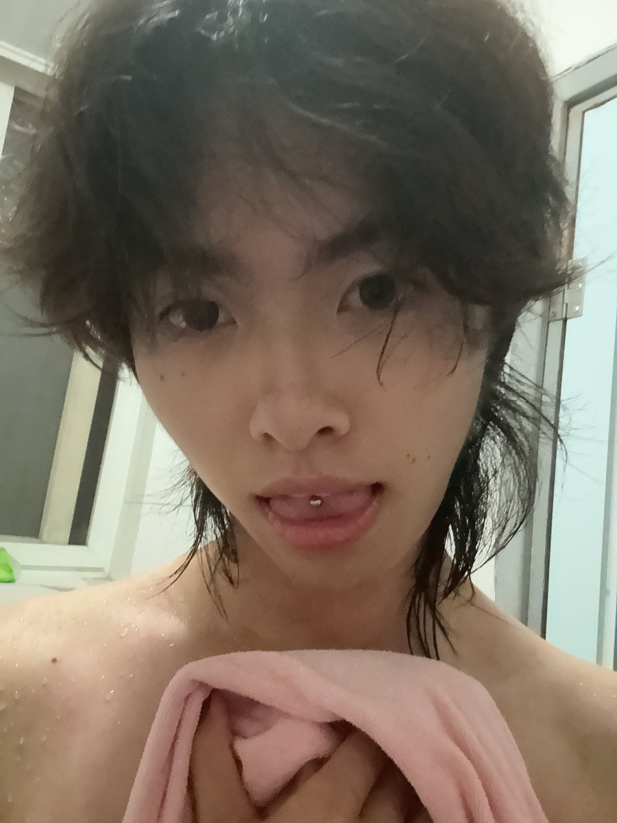zilu21202's tweet photo. 舌钉好涩情
#0m #男男性向 https://t.co/CQwT4almIy