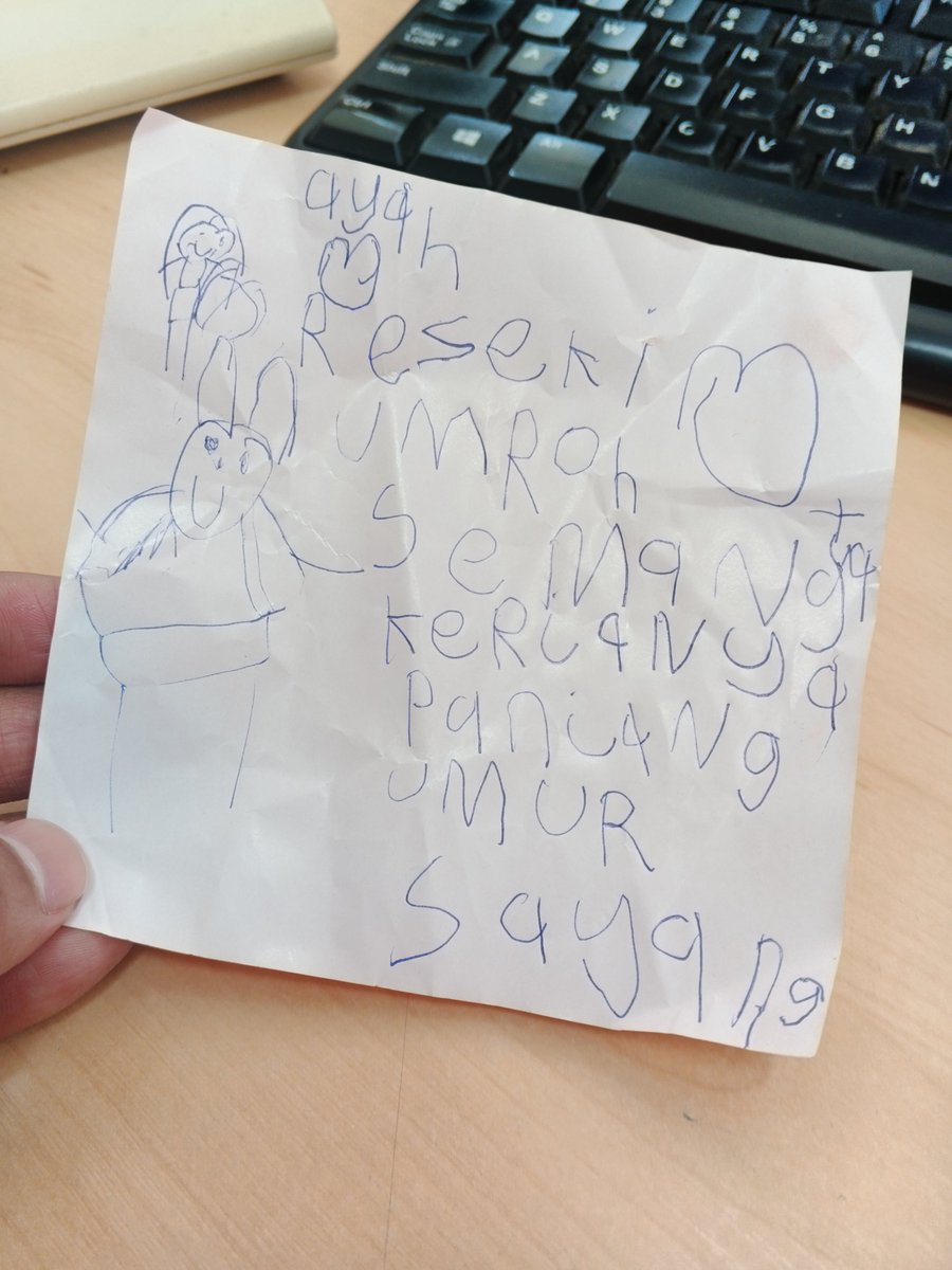 Ihsankmll's tweet photo. Kalo bukan karena anak cantik ini, mungkin gua gaakan nge-tweet skrg ini. Udah hopless gatau harus berbuat apa, kayak ngerasa gagal akan semua hal. https://t.co/aaq36XCT7b