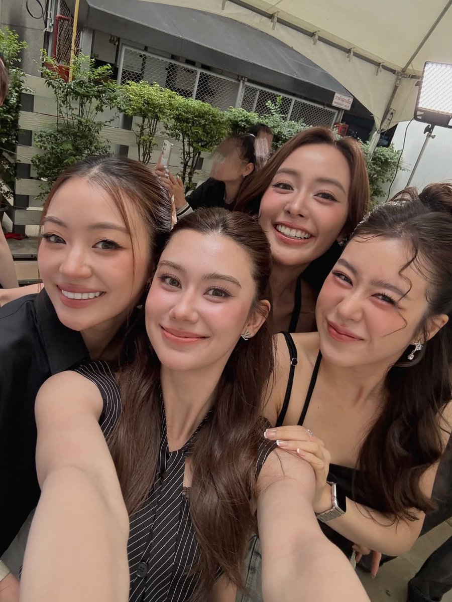 vlsvlskx's tweet photo. ช้านรักแก๊งโอริโอ้ที่สุดเยย 🥺🩷 https://t.co/pSml5JIqN5