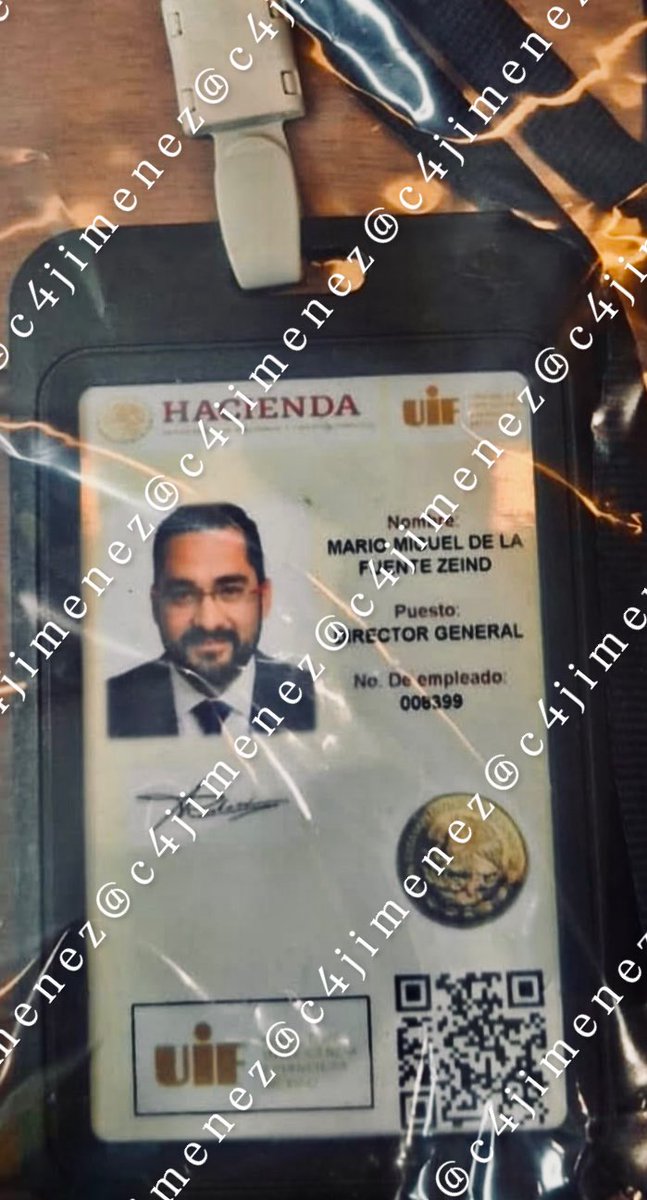 c4jimenez's tweet photo. SE JODEN al FALSO DIRECTOR de la UNIDAD de INTELIGENCIA FINANCIERA; LO MANDAN al ALTIPLANO
La @FGRMexico encerró en el penal de máxima seguridad a Mario de la Fuente Zeind.
Aseguraba ser alto funcionario de @Hacienda_Mexico con poder para bloquear o desbloquear cuentas bancarias.
Según él, era cercano a altos mandos del @GobiernoMX
Hasta pagaba por salir en estas revistas
En realidad era un impostor extorsionador.
@SSPCMexico lo detuvo.
Hoy está preso.
