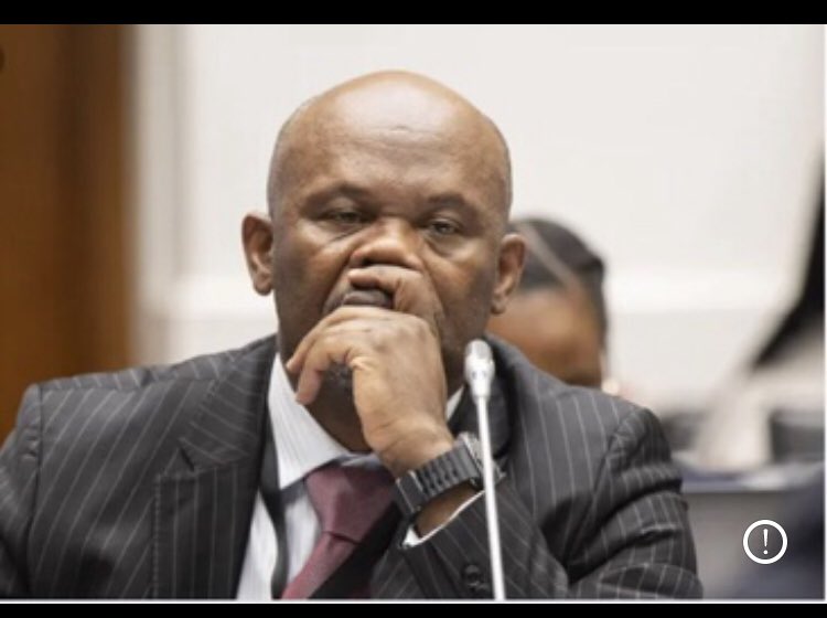 azania1023's tweet photo. General Shadrack Sibiya tempered with a crime scene in Senzo Meyiwa’s case.

After he received a call from Chicco Twala he sent his police who tempered with a crime as a result there are two different dockets on the Meyiwa’s case.

#MadlangaCommission 
#CatMatlala 
General Mkhwanazi