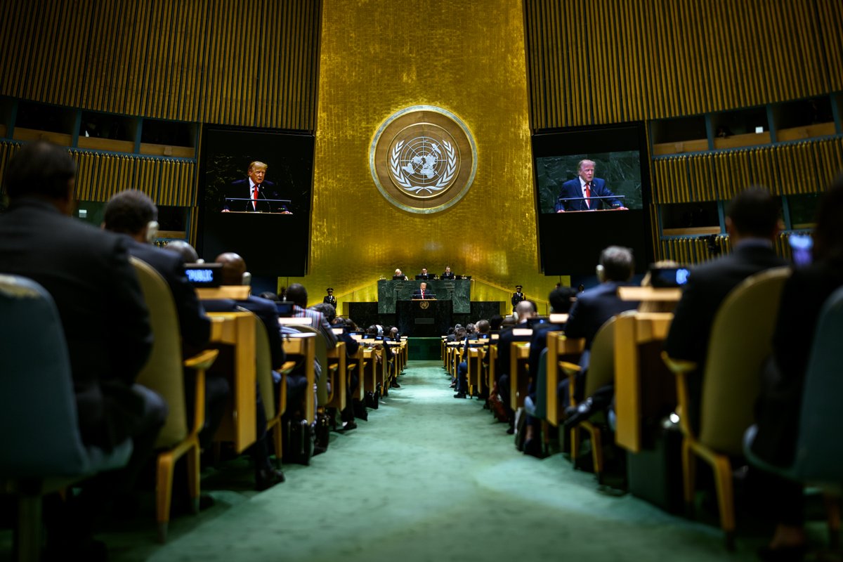 WhiteHouse's tweet photo. President Trump at the 2026 @UN General Assembly. 

"We will not just speak of peace, prosperity, &amp; justice here at the UN, we will stand for them... Together, we will build a future for our people that is brighter, more hopeful, &amp; more magnificent than EVER BEFORE." https://t.co/8dKMDlrfPW