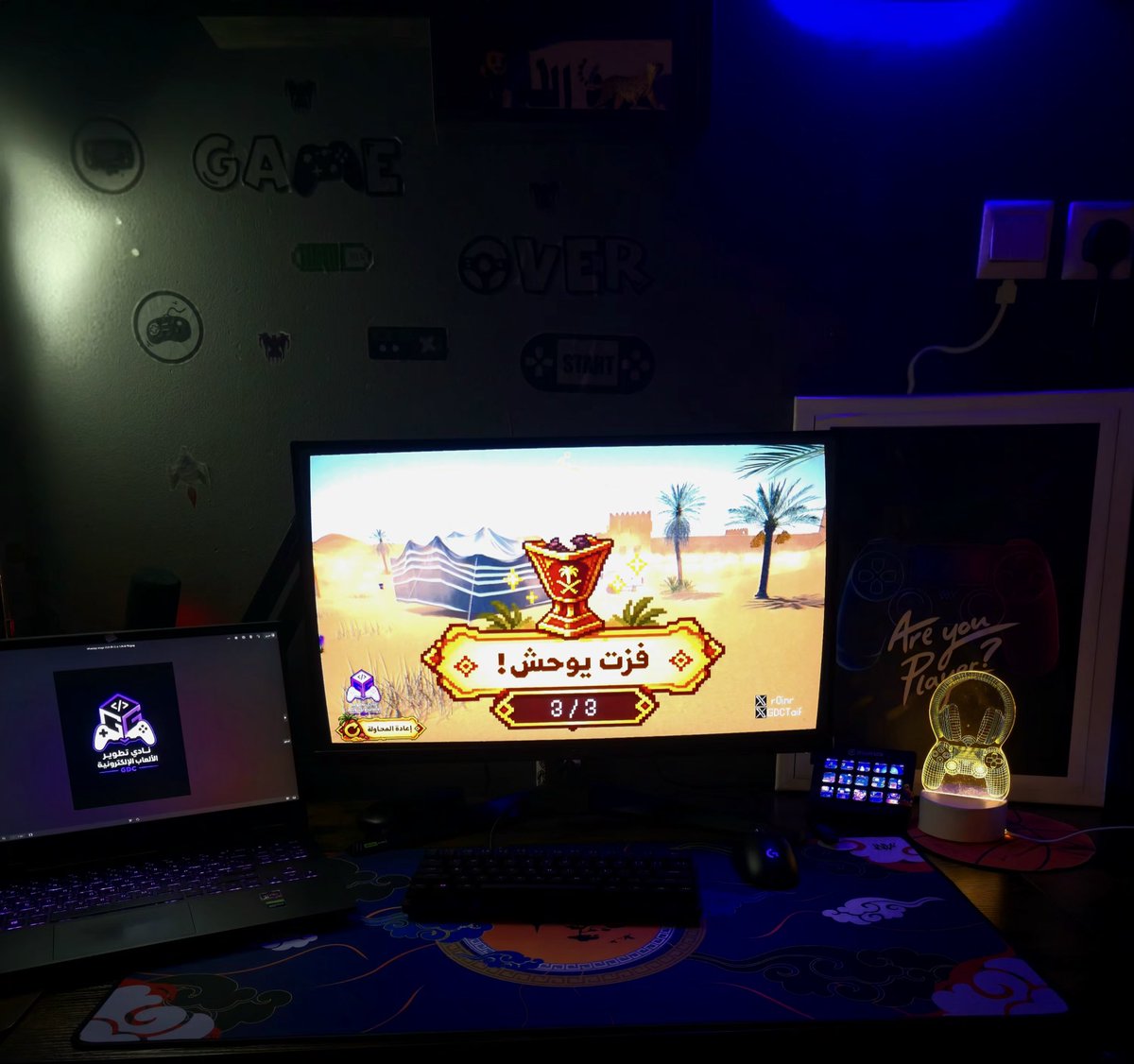 GDCTaif's tweet photo. جاهز تبدأ درب 96؟ 🎮🇸🇦
خض التحدي واكتشف تفاصيل مستوحاة من وطننا وهويته والوصول للنهاية يعتمد عليك! 👾💚
شارك تجربتك أو نتيجتك وادخل السحب خلال 24 ساعة!🏆
الشروط:
• متابعة حساب النادي
• مشاركة التجربة أو النتيجة
• استخدام #GDC
🔗 ابدأ اللعب الآن: [https://t.co/8gz2aflIRT]
العبها، شاركها.. وفالك الفوز! 🎮🔥