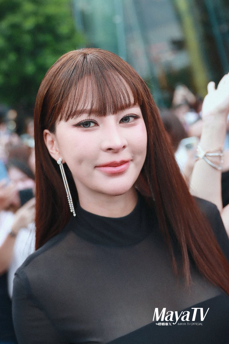 mayaonline2002's tweet photo. Snapshot #MAYATVOFFICIAL | “ปุยนุ่น - บิ้นท์” #Puinoonwrsr #BintSireethorn เข้าร่วมงาน “ELLE FASHION WEEK 2026 PRESS CONFERENCE” 

Interview📽🔗https://t.co/LbxefModEd

PRESS EFW2026 X PUINOONBINT
#EFW2026xPuinoonBint 
#ปุยนุ่นบิ๊นท์ #puinoonbint
#ELLEFashionWeek2026
#EFW26ATICONSIAM