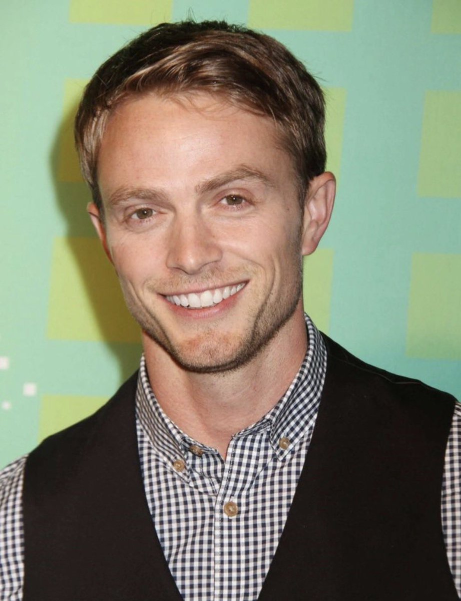 isdexback's tweet photo. Wilson Bethel has reportedly ‘gone rogue’ amidst the recent Daredevil: Born Again cancellation.

Representatives have released a statement saying, “he’s on the loose, please stay indoors.”

(via: @washingtonpost) https://t.co/KwKaD0urj4