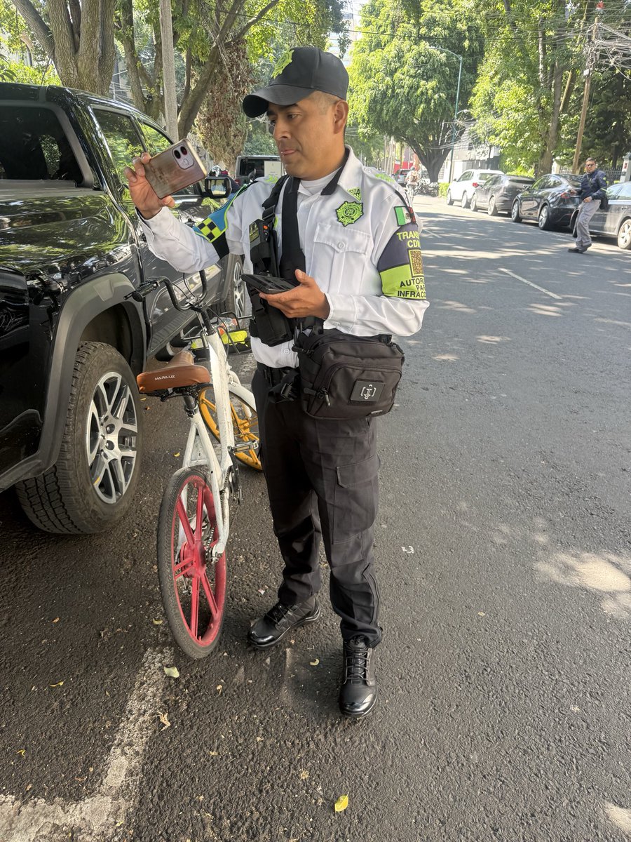 alejandraconst's tweet photo. ⚠️‼️Así la corrupción en la CDMX, poniéndome la araña a las 10:33 cuando mi pago estaba desde las 10:30 am. 

Ya no saben de dónde sacar dinero estos corruptos.‼️

@SSC_CDMX  @LaSEMOVI @mauriciotabe @PabloVazC @ClaraBrugadaM @heraldodemexico @El_Universal_Mx @AztecaNoticias https://t.co/VDD9OpODyf