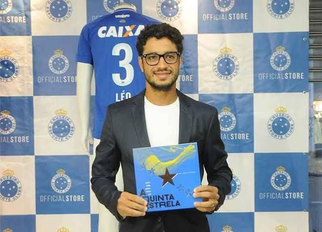 stochiero_'s tweet photo. a cruzeiro stats também lê #cruleitores https://t.co/i4CAUlSCi4