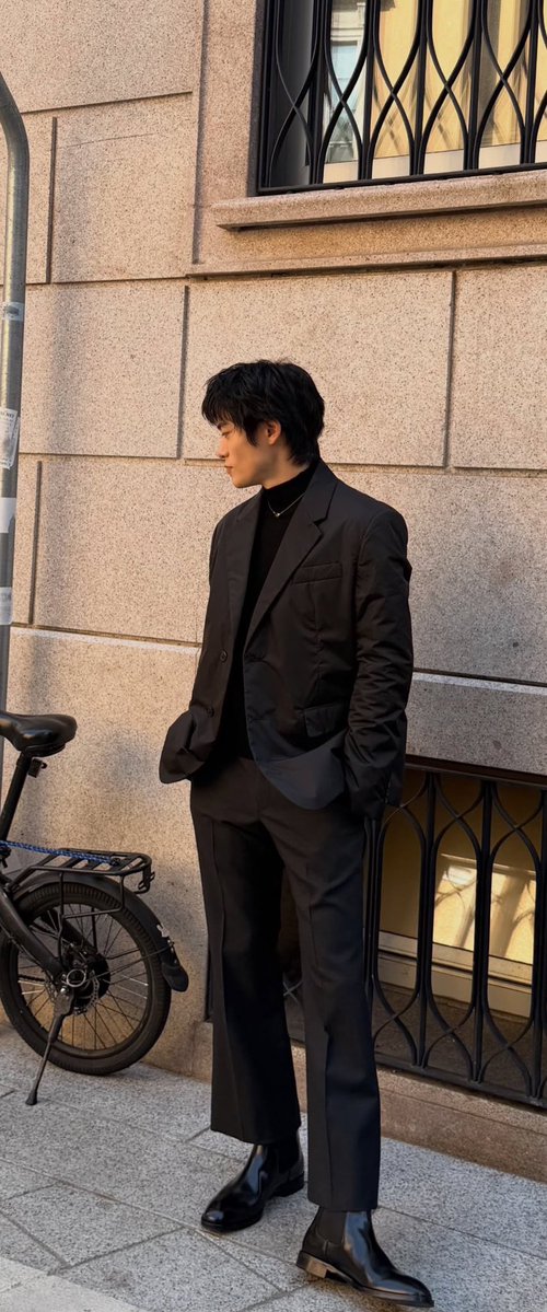 yunofull's tweet photo. jaehyun in milan https://t.co/KSvemBeo9U