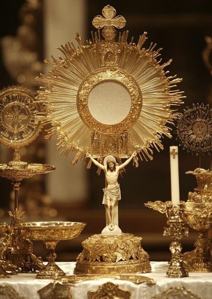 Cath0licP0dcast's tweet photo. Jesus in the Blessed Sacrament,
Have mercy on us https://t.co/50erSMvxrr