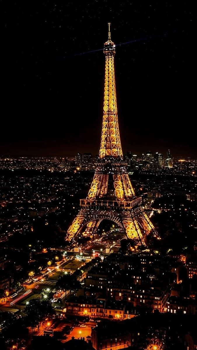 _travel__vibes's tweet photo. Eiffel Tower, Paris France 🇲🇫🗼 https://t.co/eNUwI5IJ3e