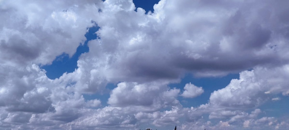 SoSoulfull's tweet photo. Ten years ago today, I made the decision to accept my first client for an oracle reading, and life hasn’t been the same since. Mhm. In my own time, taking it one day at a time. 🧘🏽‍♀️🙏🏽⛅️ #lifechanges
#happyanniversarytome #sograteful #mycurrentview https://t.co/TW3V1Aq8yf