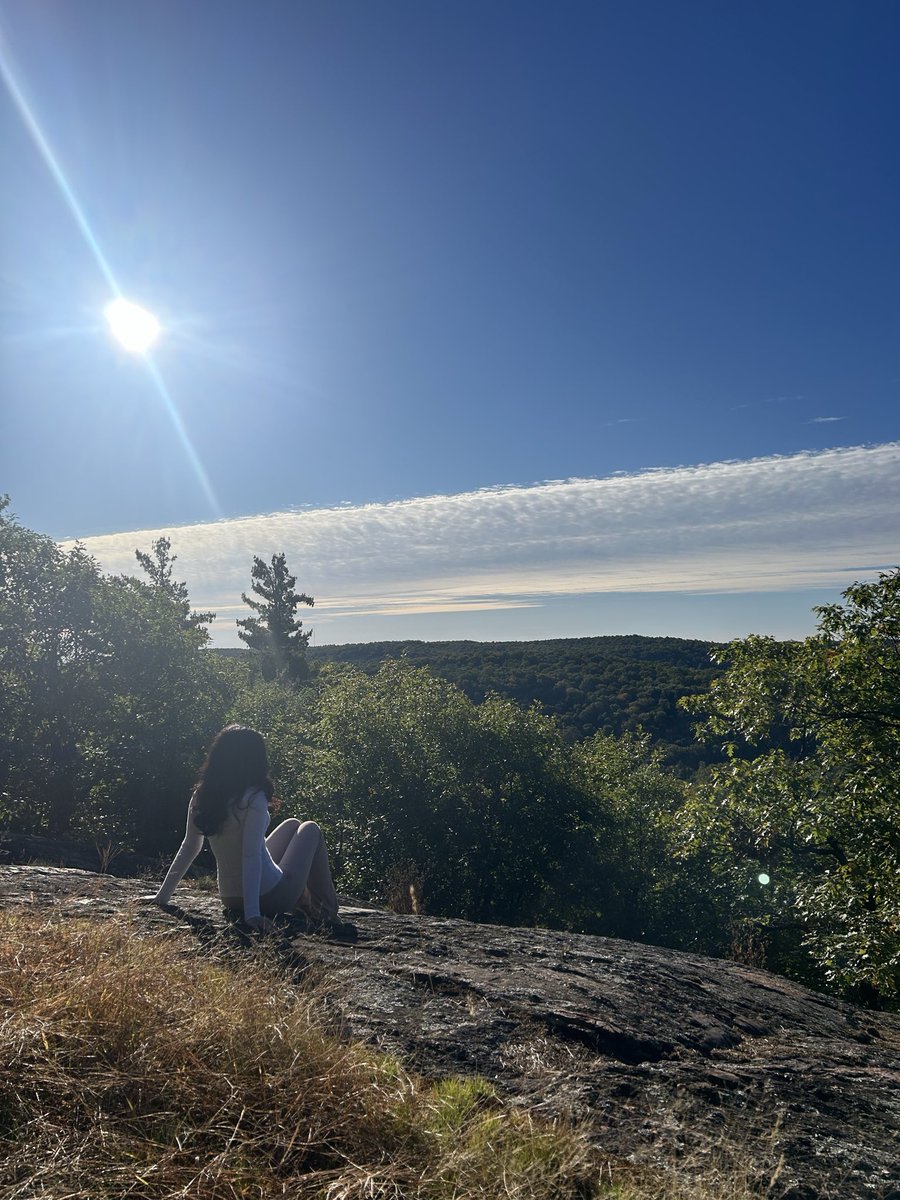 ally1rl's tweet photo. chasing the views https://t.co/iZamXkfKhD
