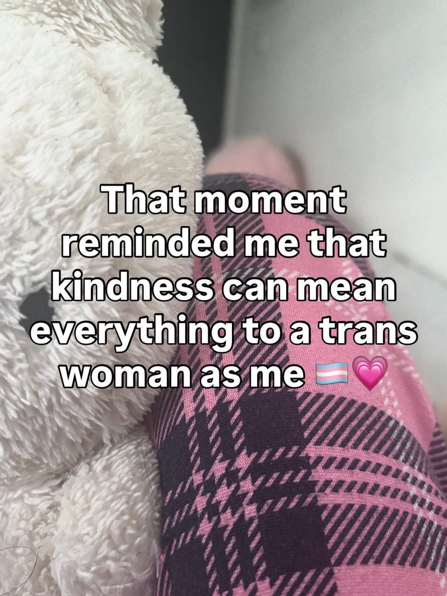 tifagirlx's tweet photo. I got called “sir” at the hospital 🏳️‍⚧️

it went like this : https://t.co/7IRYn4UB6y