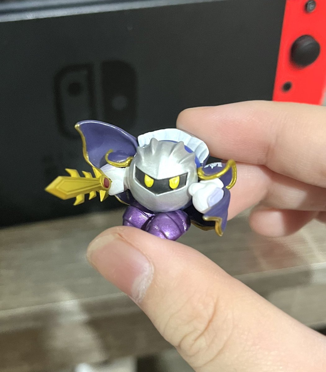 Crafty_121's tweet photo. guess who's home ٩( ´ω` )و https://t.co/MDmdOOz9uN