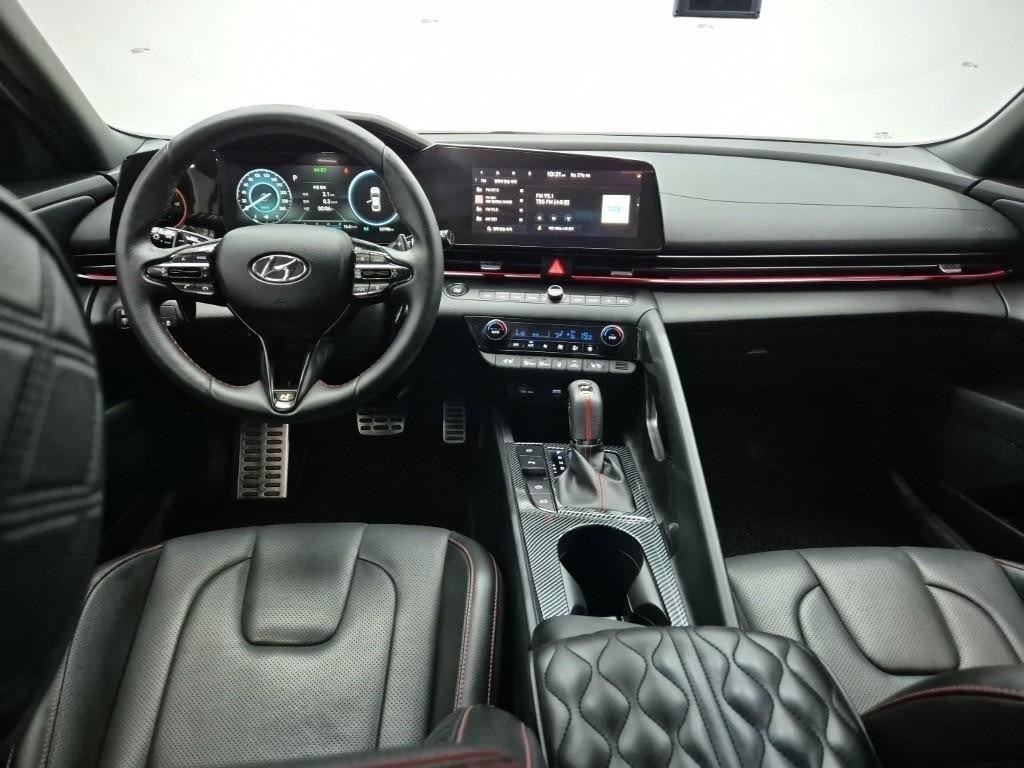 manuelchocorin's tweet photo. Hot deal‼️

2021 HYUNDAI Avante (CN7) 1.6 🚗‼️

200K cedis full price 🇬🇭 

Mileage: 53,000km

Call now 𝟬𝟮𝟱𝟳𝟴𝟱𝟰𝟬𝟬𝟵 https://t.co/aVXtPIec4v