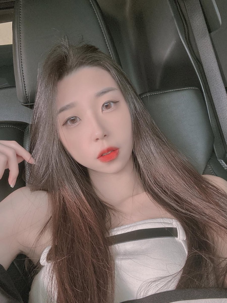 joalzt's tweet photo. 一不小心又上了老婆的姊姊 https://t.co/hSTVo3F1lp