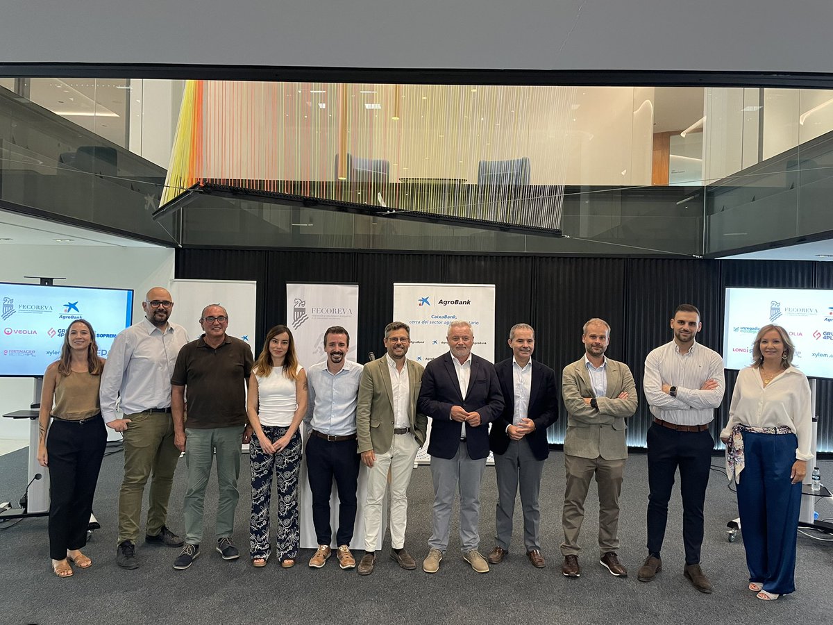 fecoreva's tweet photo. 💧➡️ Jornada tècnica d'empreses a València. 

🗣️👏🏻 Xylem Vue, EPAC, Un Regadío Más Seguro, Veolia, Grupo 4Plus, Soprema, Longi i Fertinagro presenten les últimes novetats i serveis d'interès per a les comunitats de regants de la Comunitat Valenciana. https://t.co/lcFg7idLV3
