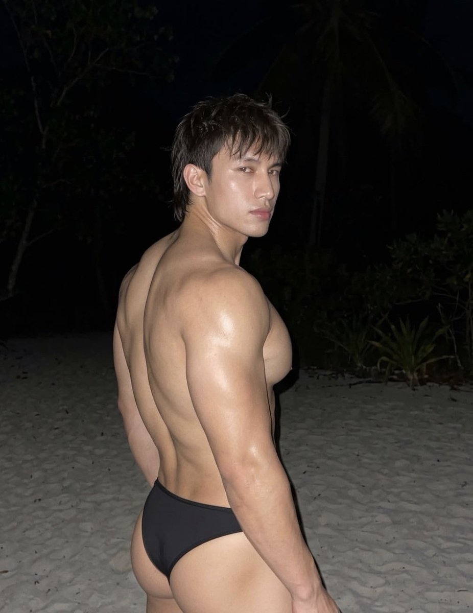 UserUnknowwwnnn's tweet photo. IG: leo.187cm https://t.co/cH3bw6nm7C