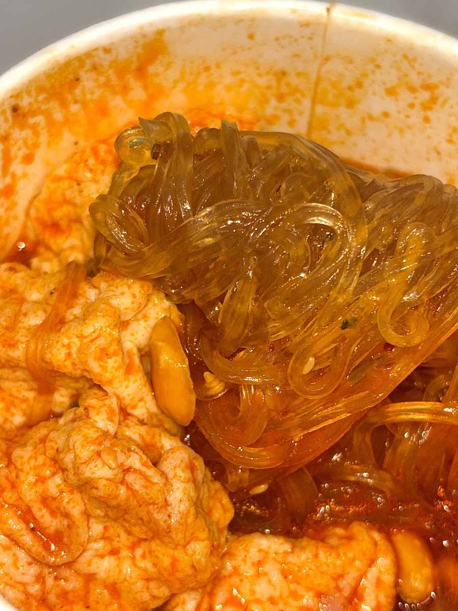 manimogoss's tweet photo. 하이디라오 쏸라펀에 목면두부추가 https://t.co/pjUFx3sCSE