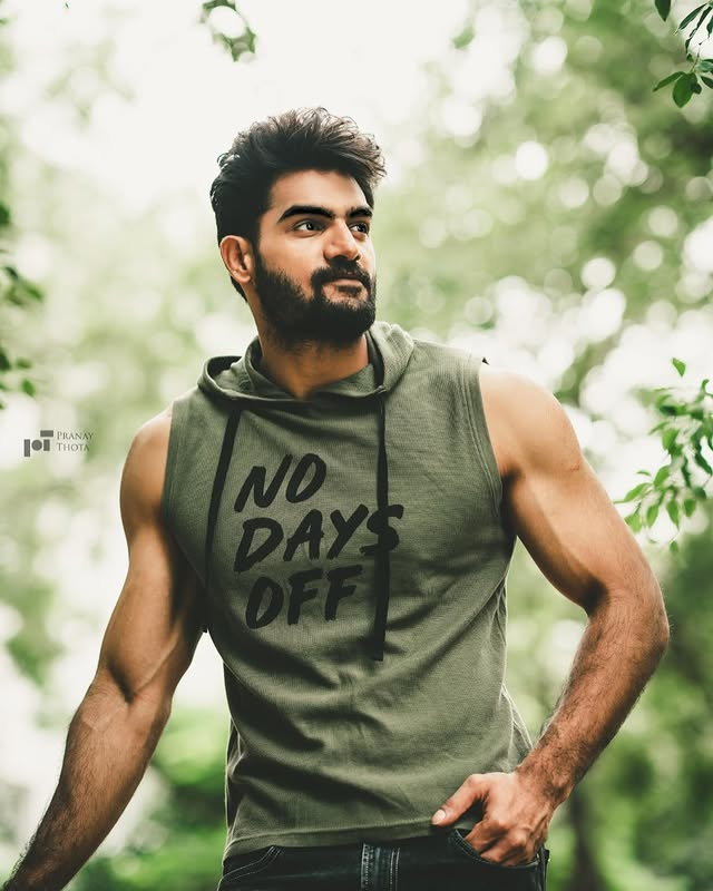King1819011's tweet photo. https://t.co/pBHb9mWfr2
DM your mail id for blog access
#shirtless #hothunks #nsfwㅤㅤ #indianmenhotness #hotness #malehotness #striptease #malestriptease https://t.co/1Ltg2hPRHf