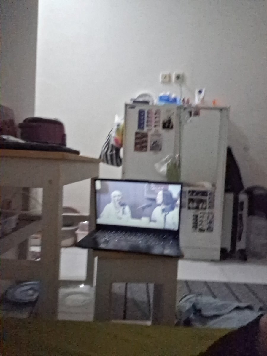 user0808080505's tweet photo. podcast lg https://t.co/I2iGfw2OPb
