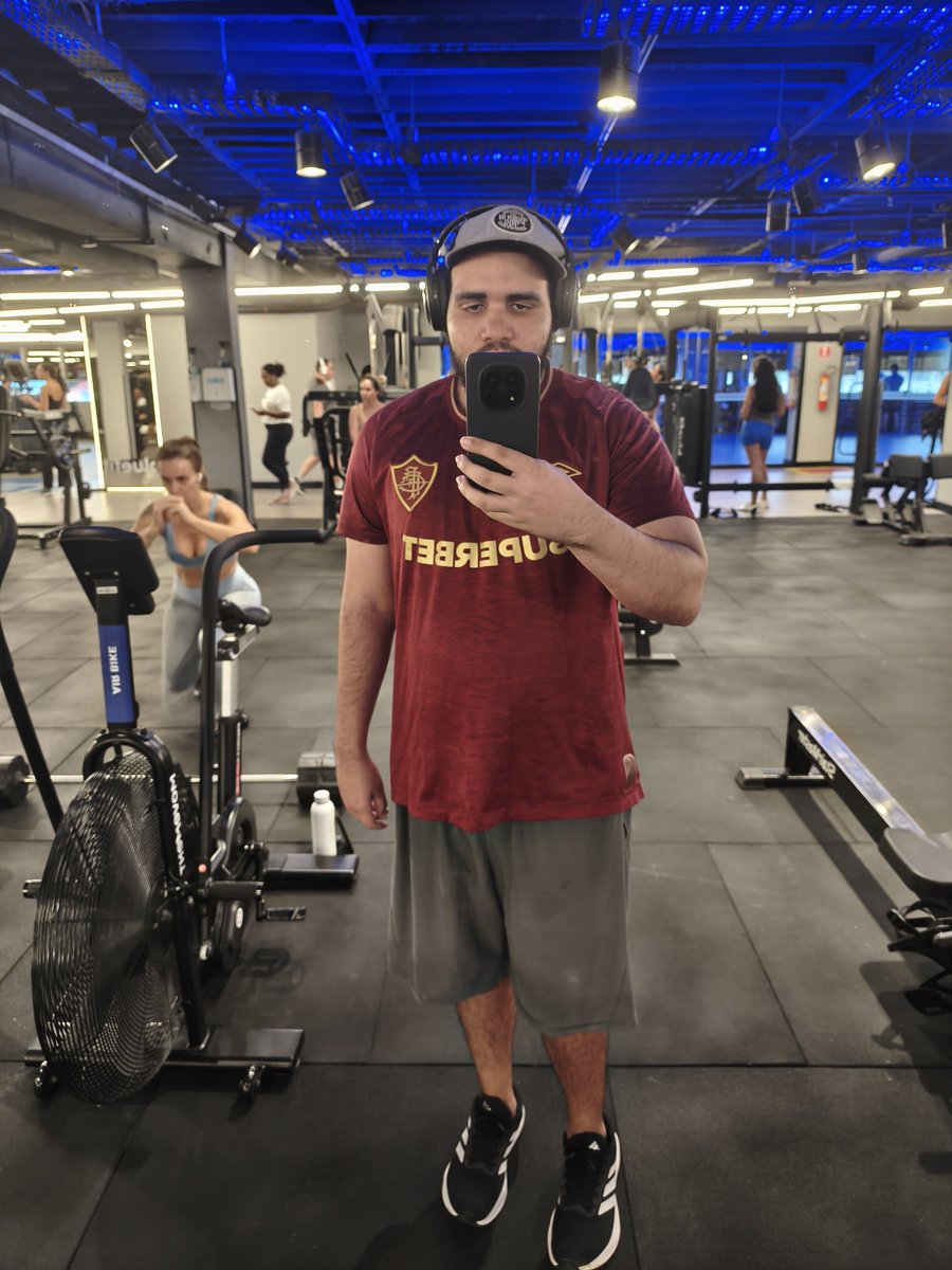 fabolvskyJRPG's tweet photo. Treino finalizado (mais ou menos).

Não consegui tankar meu treino novo e parei no meu da série, meus braços estão dormentes... https://t.co/eT3zX6Yvdh