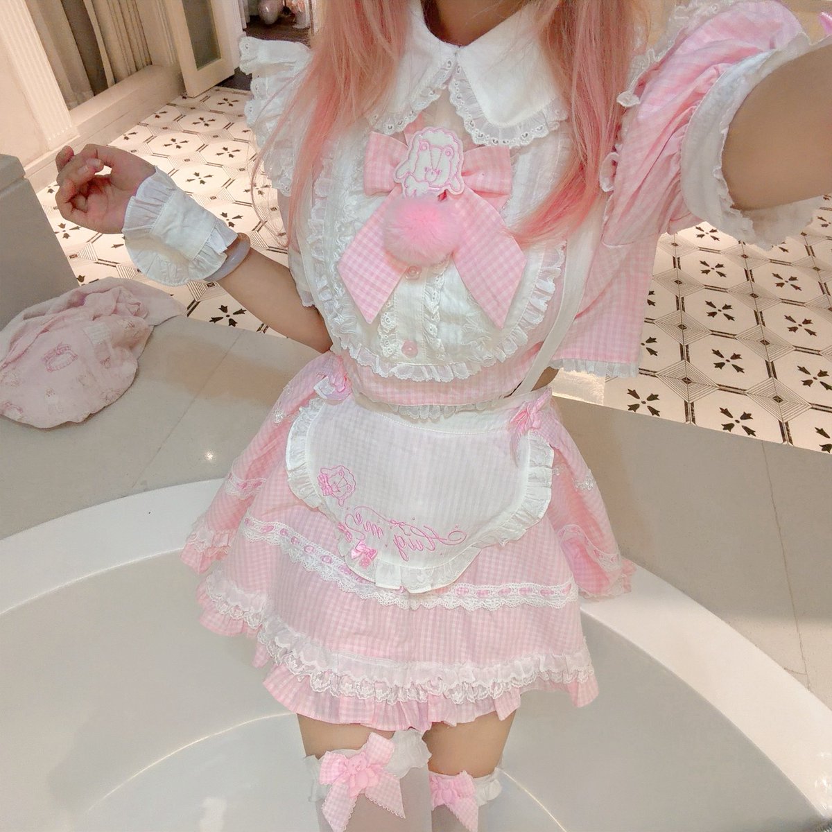 Cattyllo55's tweet photo. #白丝 #女仆装 #道具 #ddlg https://t.co/2z1omjc1px