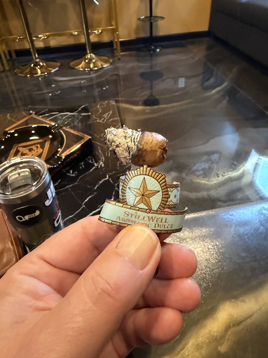 JeffBOTL's tweet photo. @CigarRaja @CigarChairman1 @supercigardave @violator57 @rebelchefjay2 @sctworthy @Steve_CigarGuy @sticksnstonez @CigarGuruLL @notbuncy @Mike_W_Simpson @TNHerfin @Not_That_JB @bigbucky24 @nanaimodude @keepmovin2020 @cdcal @RobustoBabe @JimLovesMB @DarinMabry @daniel4742 @DanChesler @RChichuk @Constan70997526 @HN_JAD @KOBrien53 @JARMHABANO @Bird4LIFE17 @CigarBabee @michelle_pauser @chris73garza @esanchez_3 @NicoM310 Nope. I like a pipe and I like a cigar, but I “Still” don’t think they play well together. #NubClub https://t.co/EwkJQFw5Lf