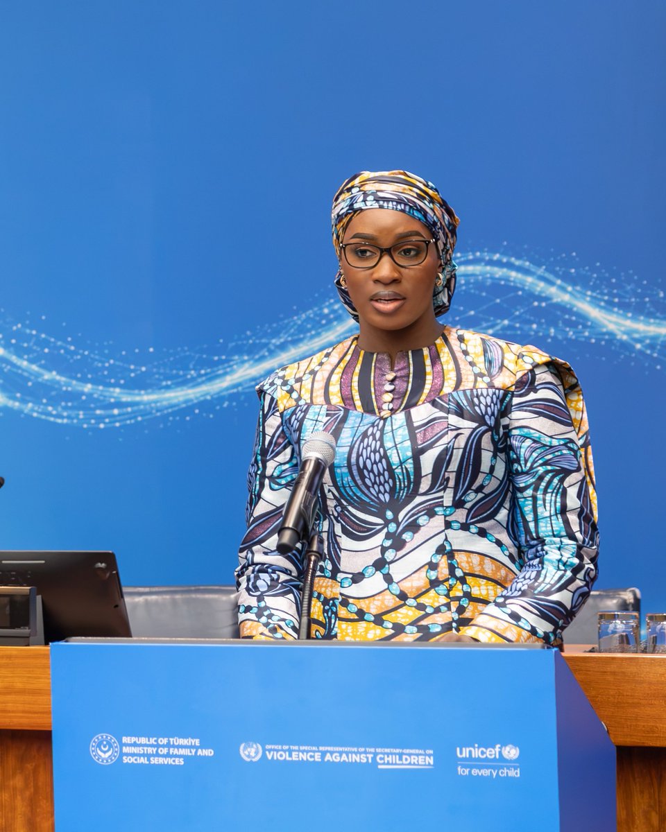 MarieKhoneFaye's tweet photo. En marge de la 81ᵉ session de l’Assemblée Générale des Nations Unies, et sur invitation de Madame Emine Erdoğan, j’ai eu l’honneur et le plaisir de participer à une rencontre organisée autour du thème : « Promouvoir une architecture numérique sûre, éthique et inclusive pour nos enfants ».

Lors de mon intervention, j’ai partagé ma conviction sur la nécessité de garantir à chaque enfant un accès équitable, sûr et responsable aux technologies numériques, tout en appelant à une mobilisation collective pour mieux encadrer les usages, protéger les données personnelles et faire entendre la voix des enfants dans les décisions qui façonnent leur avenir numérique.

Je suis également revenue sur les avancées et les perspectives du Sénégal dans ce domaine, notamment à travers le New Deal Technologique, inscrit dans l’Agenda Sénégal 2050, ainsi que sur les initiatives engagées pour promouvoir des usages responsables et renforcer la protection des enfants en ligne.

J’exprime ma profonde gratitude à ma sœur et amie, Madame Emine Erdoğan, ainsi qu’à l’UNICEF et aux Nations Unies, pour cette importante initiative qui renforce la mobilisation internationale en faveur de la protection de l’enfance à l’ère numérique.

Ensemble, bâtissons une architecture numérique qui protège nos enfants et fasse des technologies de véritables leviers d’apprentissage, d’émancipation et d’ouverture sur le monde.

#OPDAD #Education #ANU26 #leadearshipFeminin #transformationNumerique