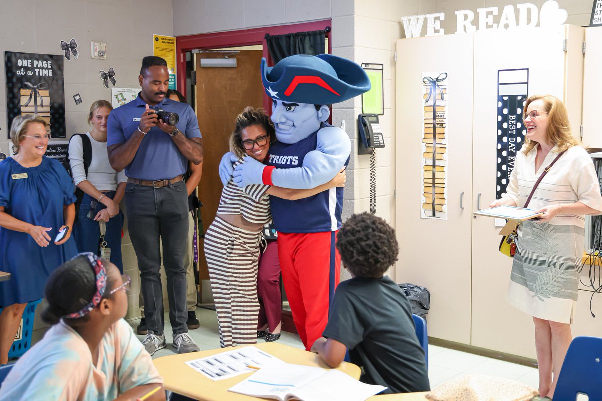 NWSCC's tweet photo. We are excited to partner with the Shoals Chamber to present the Shoals Teacher of the Month for September! Congratulations to MaCara Woods at Forest Hills Elementary & Mallory Robbins at Central Middle School for being selected. #nwscc #GoPatriots #ourcommunity #YourCollege https://t.co/iD5tDqVqbw