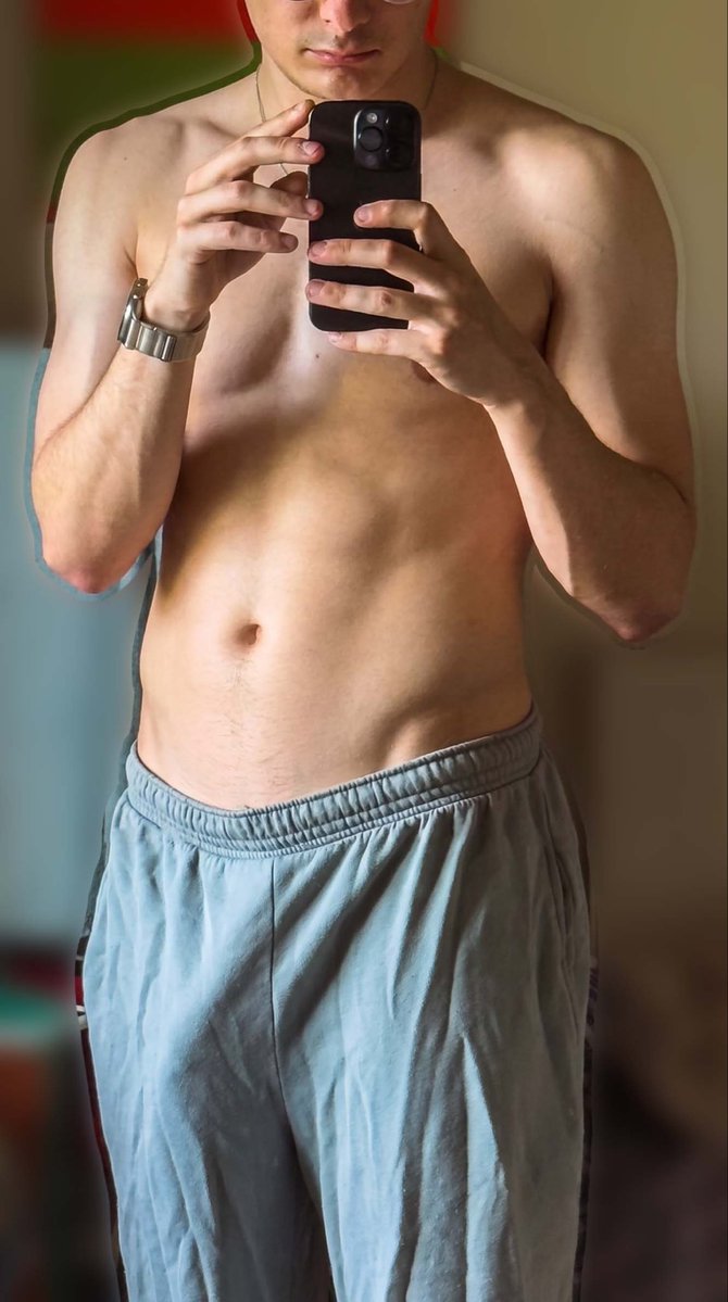 PondStatic's tweet photo. Some mirror selfies post swim :p

#nsfwtwtًً #nsfwtwt https://t.co/0u5zmJ1KjM