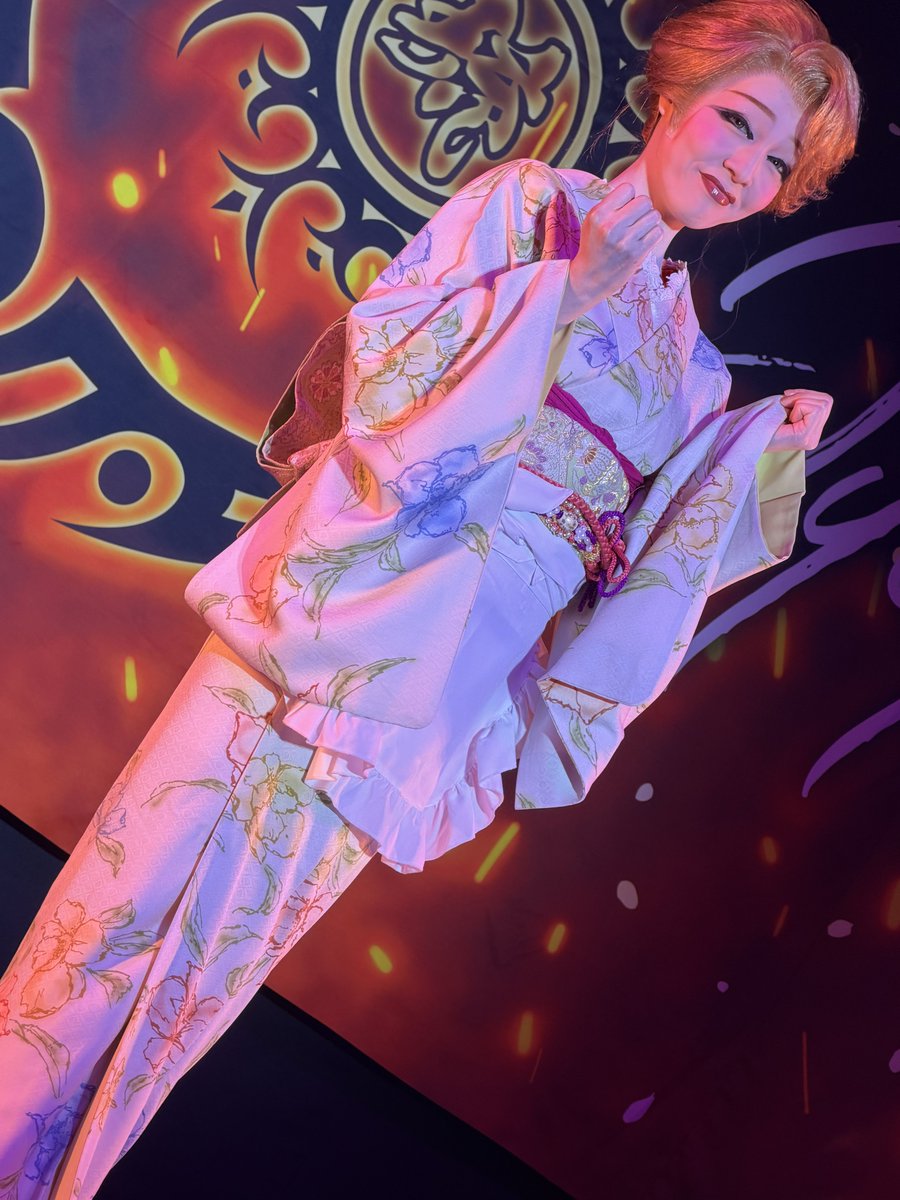 A0128_'s tweet photo. 26.08.18 イブニングショー❧҇•
#劇団丞弥 #京橋羅い舞座

#大衆演劇 #澤村静華

めちゃかわです。 https://t.co/nmWcTHHpt5
