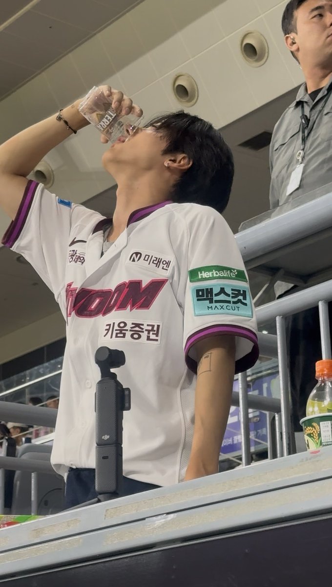 Energeric_Bolt's tweet photo. 발단 - 전개 - 위기 - 절정

알쓰 영재의 원샷 도전기 실패… https://t.co/BA8Ug5UrQU