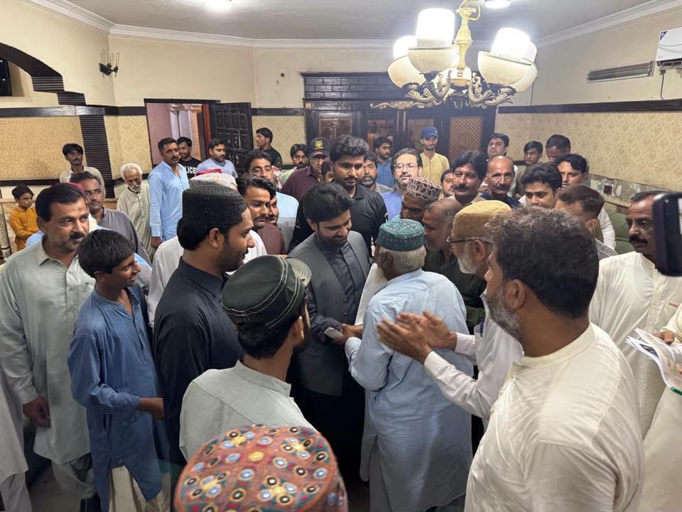 SyedKumailHShah's tweet photo. قصرِ ناصر روہڑی ہاؤس آئے شہریوں کے مسائل سنے اور متعلقہ امور کے جلد حل کے لیے ہر ممکن تعاون اور اقدامات کی یقین دہانی کرائی۔ عوام کی خدمت، اولین ترجیح ہے۔ 

#SyedKumailHyderShah #SKHS #ChairmanDistrictCouncilSukkur #DistrictCouncilSukkur #DistrictSukkur #Sukkur #Rohri #QasrENasirHouseRohri #PPP #JiyeBhutto

#SyedKumailHyderShah #SKHS #ChairmanDistrictCouncilSukkur #DistrictCouncilSukkur #DistrictSukkur #Sukkur #Rohri #QasrENasirHouseRohri #PPP