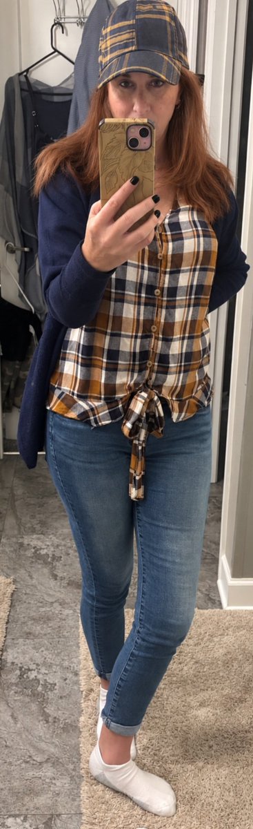 MinniMylf's tweet photo. Question, do I look like a soccer #milf ? 😂 #thisis50 https://t.co/MWtEy1TkNI